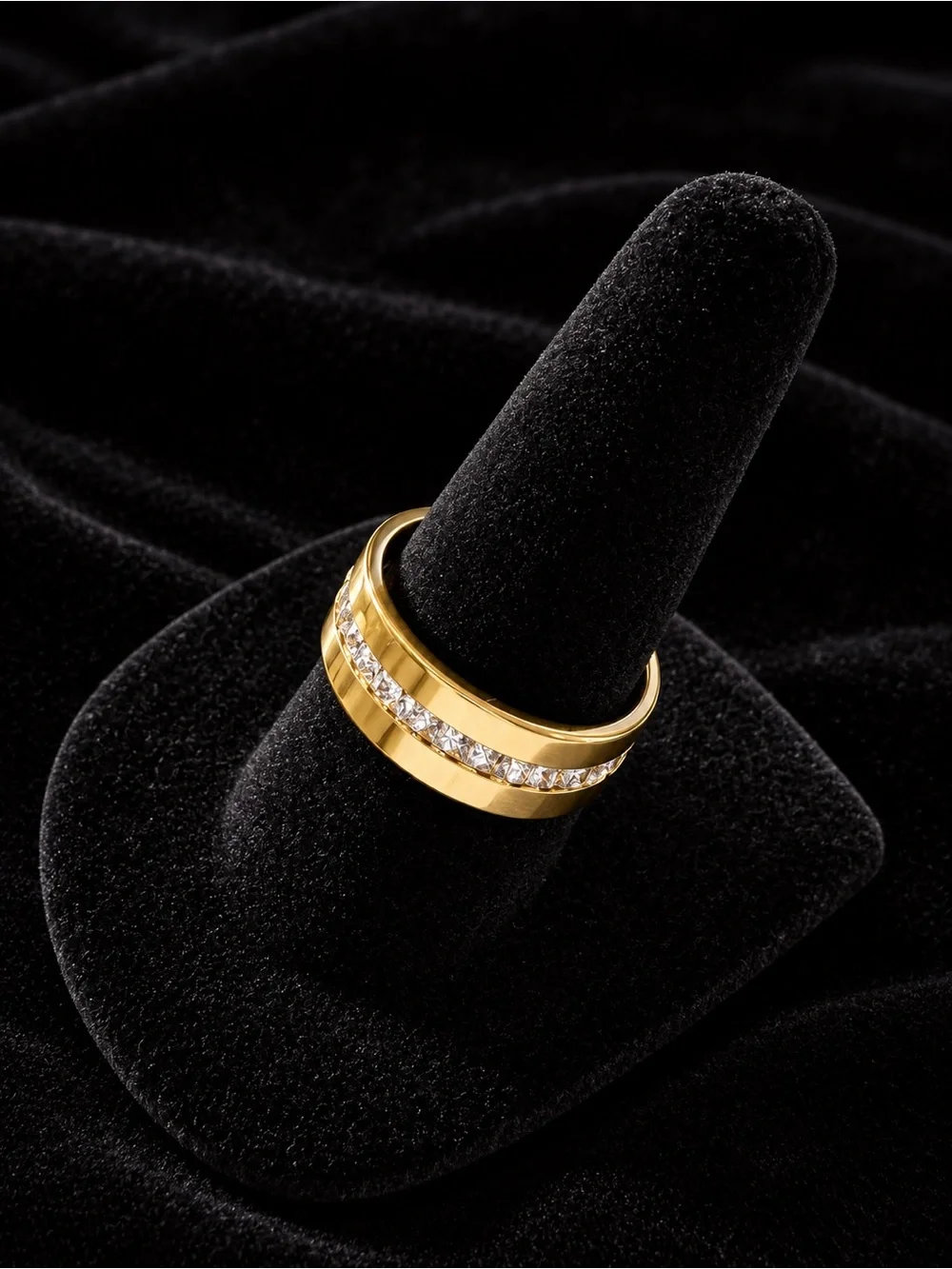 Gold Band Ring with Channel Set Clear Stones Size 6